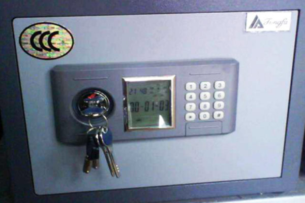 為什么開鎖公司的電話號碼都這么牛？看一下“專家們”的回復(fù)